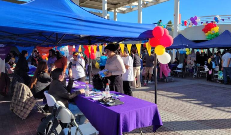 Orientamos a más de 40 personas migrantes en el 2do Encuentro Intercultural de la Municipalidad de San Ramón
