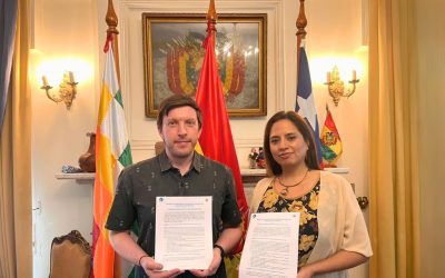 Firmamos convenio de colaboración mutua con el Consulado de Bolivia en Santiago